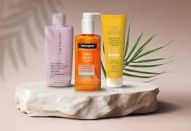 بهترین روتین مراقبت پوست برای پوست چرب در سال ۲۰۲۵